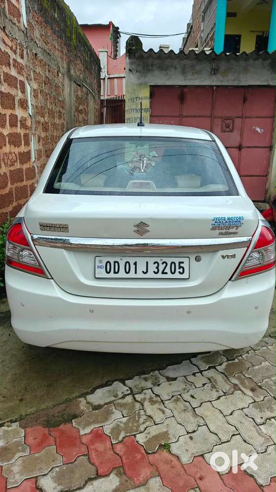 Maruti Suzuki Swift Dzire 2015