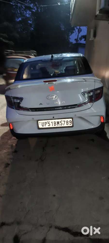 Hyundai Aura 1.2 Petrol 2023 Zero Dept Insurance Gadi Showroom Service