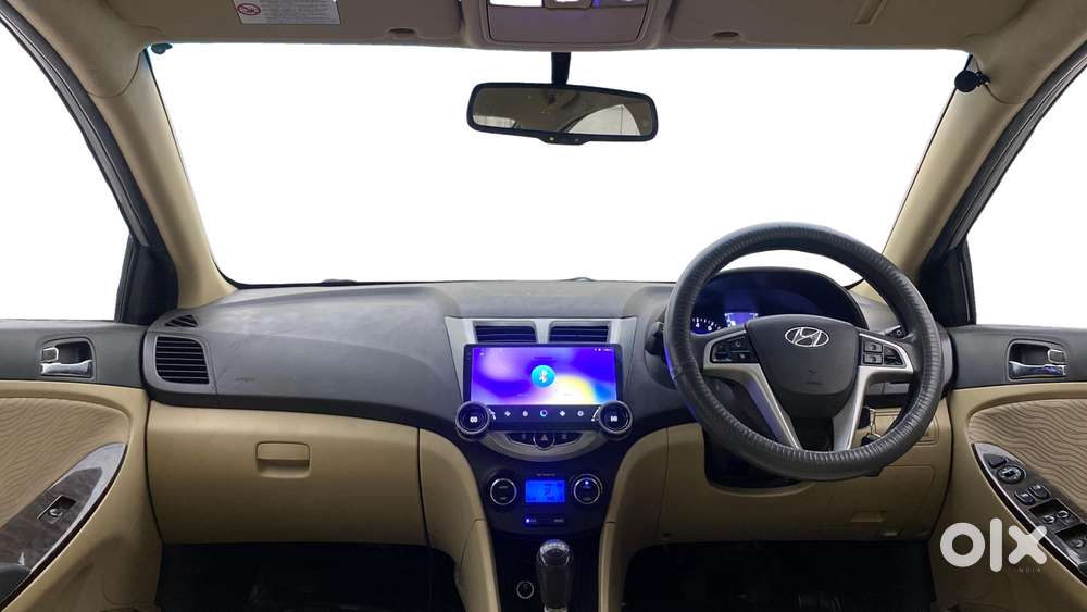 Hyundai Verna Fluidic 1.6 Vtvt Sx, 2014, Petrol