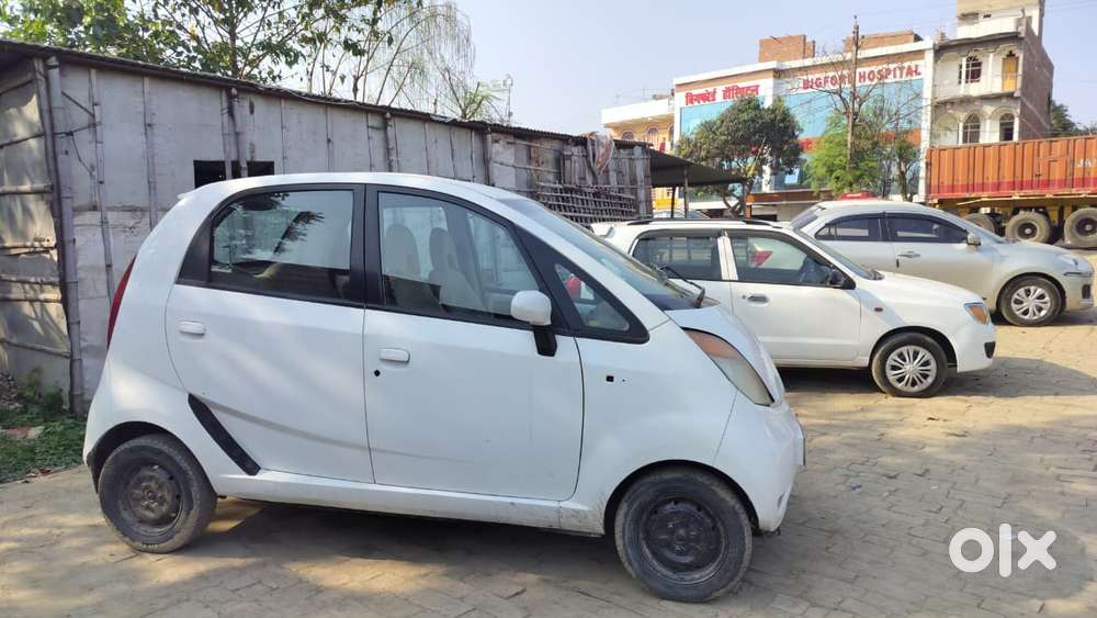 Tata Nano Xe, 2013