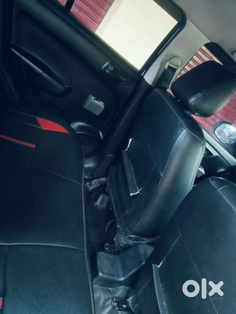 Maruti Suzuki Swift 2015 Petrol 64000 Km Driven