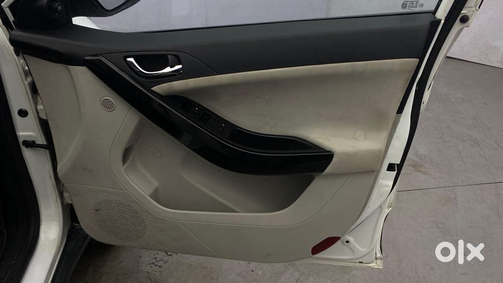Tata Nexon 1.2 Revotron Xza Plus, 2022, Petrol