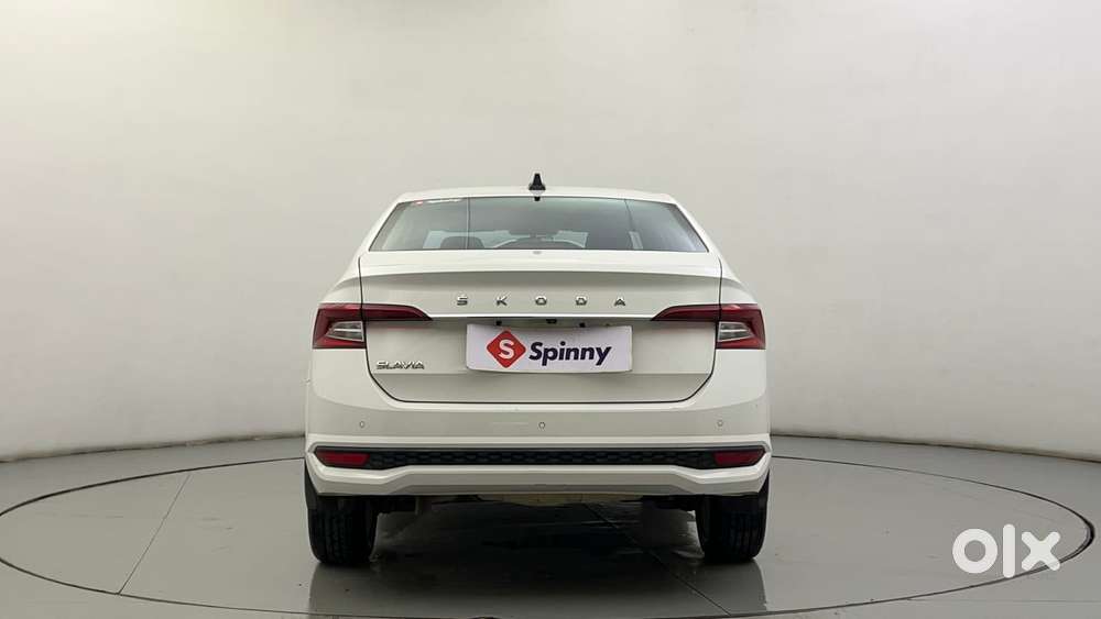 Skoda Slavia Ambition 1.0l Tsi Mt, 2023, Petrol
