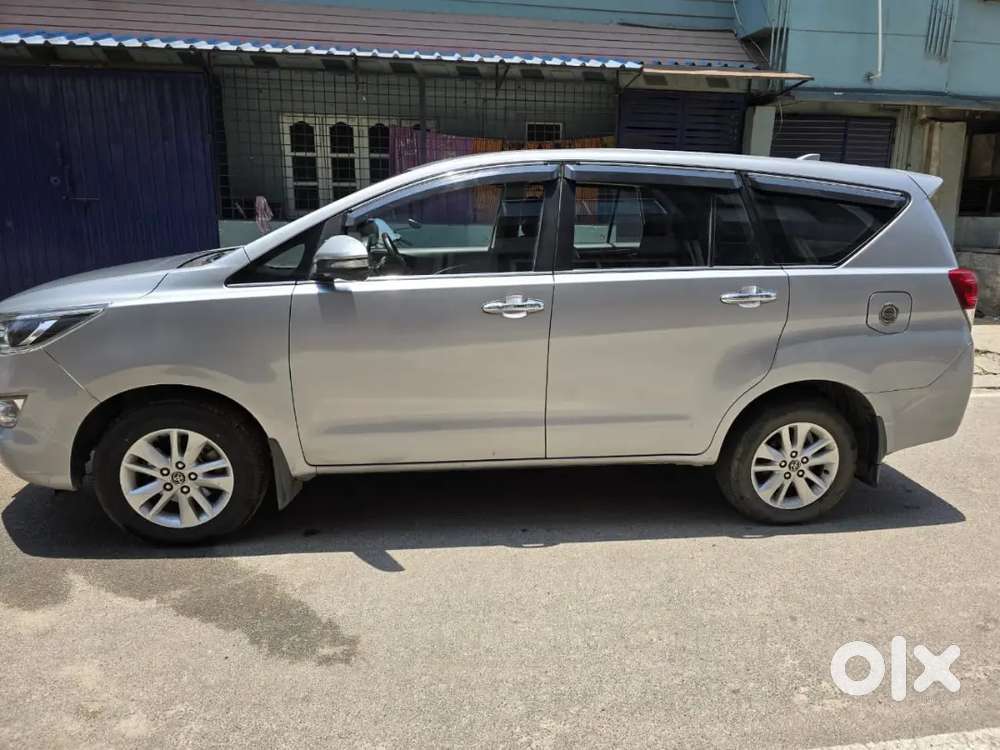 Toyota Innova Crysta 2016