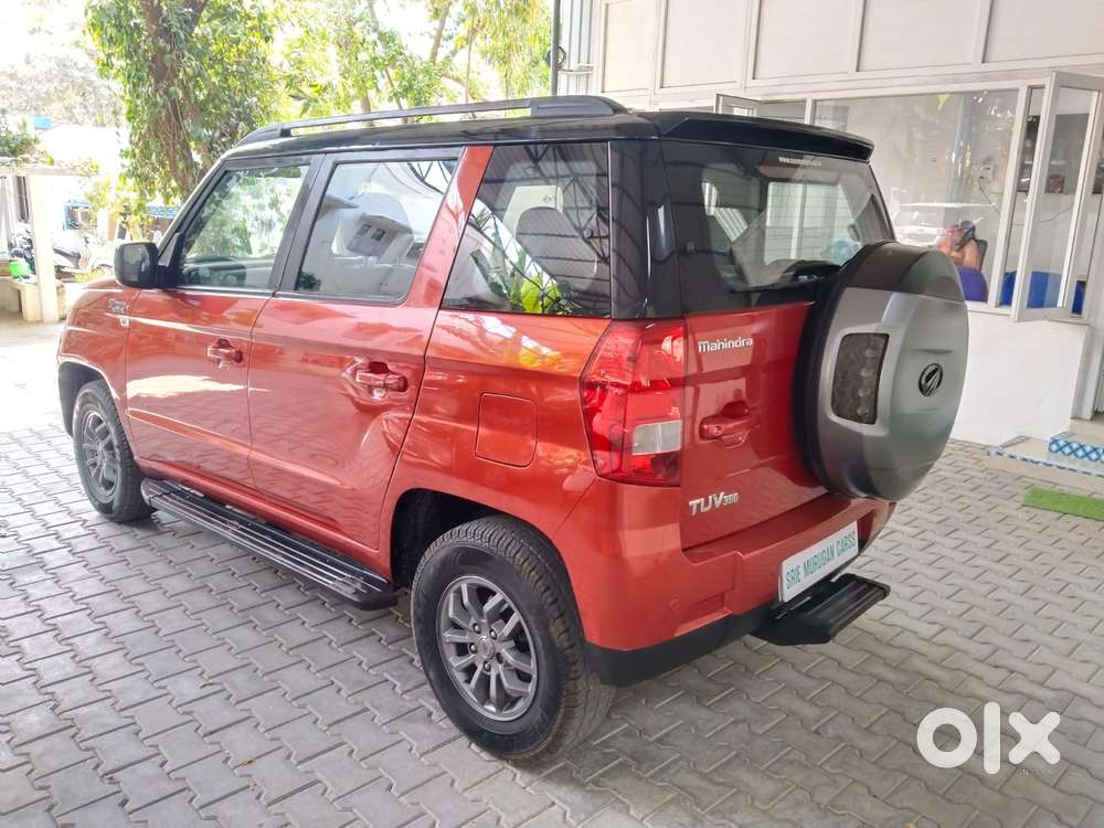 Mahindra Tuv 300 T10 Dual Tone, 2017, Diesel