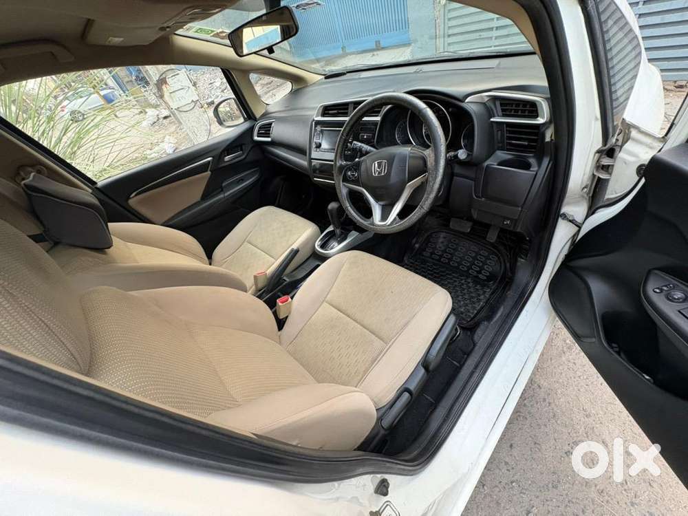 Honda Petrol Automatic 2016 Car