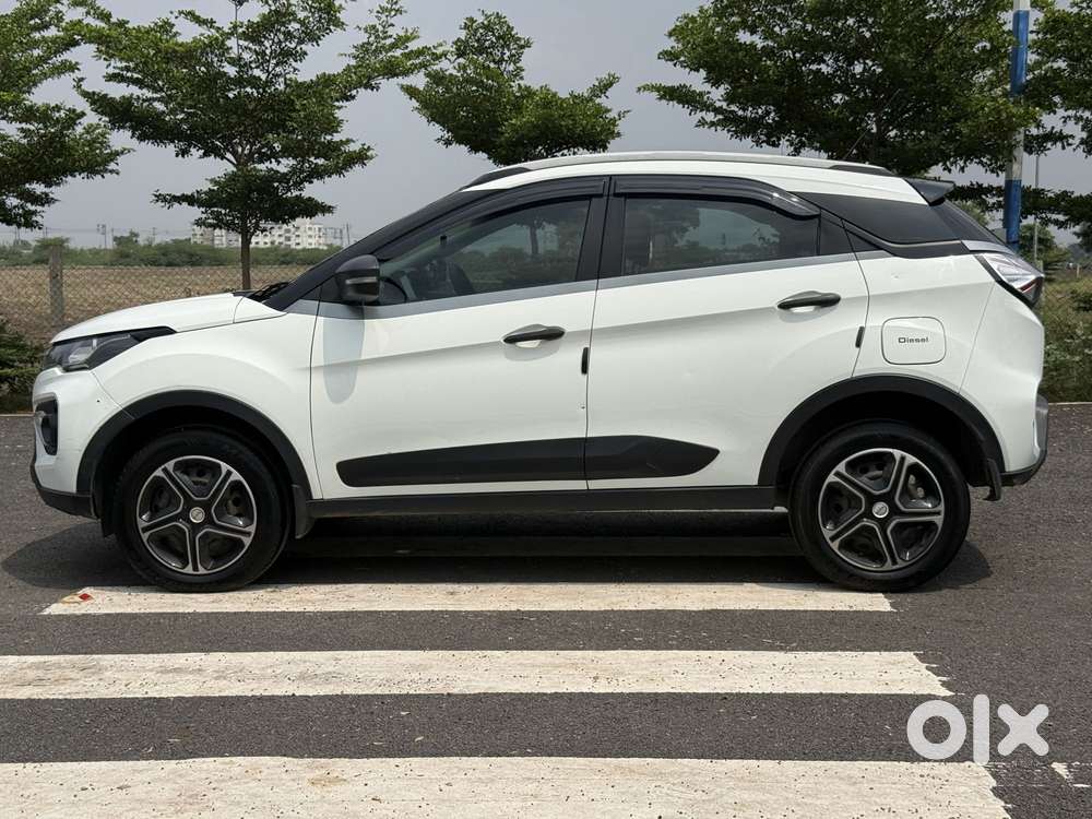 Tata Nexon 1.2 Revotron Xma Amt (s), 2021, Diesel