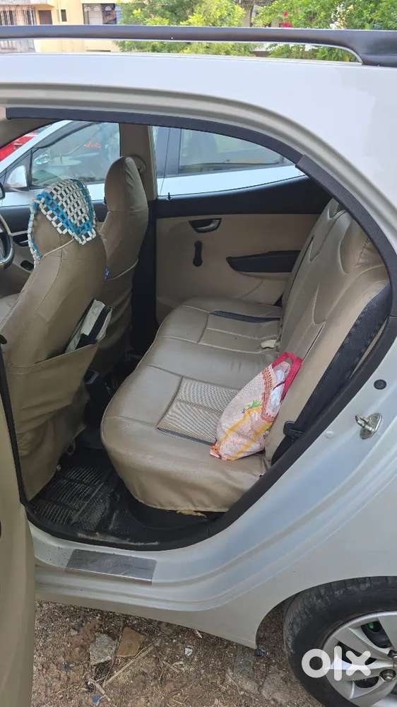 Hyundai Eon Sportz 2011