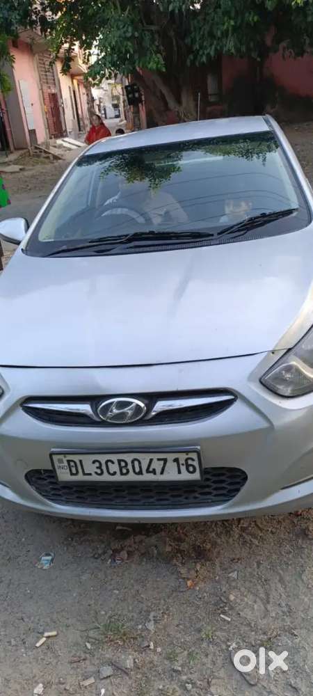 Hyundai Fluidic Verna 2012