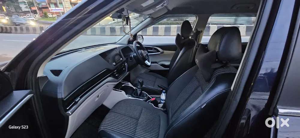 Kia Carens 2022 Petrol 58000 Km Driven