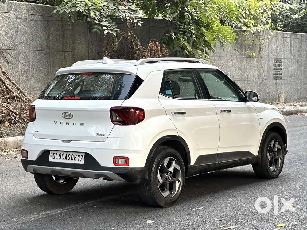 Hyundai Venue 1.0 Sx (o) Turbo Dct, 2019, Petrol