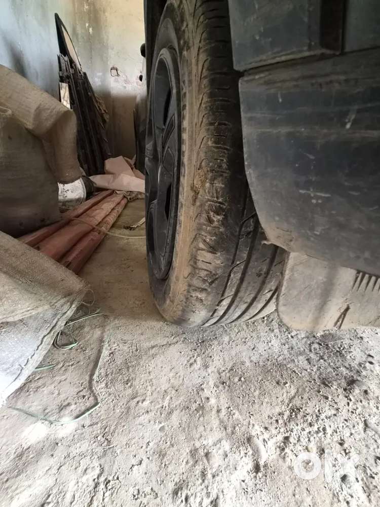 Tata Nexon 2024 Petrol Well Maintained