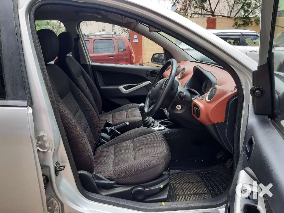 Ford Figo Petrol Titanium, 2010, Petrol