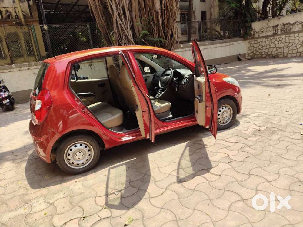 Hyundai I10 2012 Petrol 33000 Km Driven