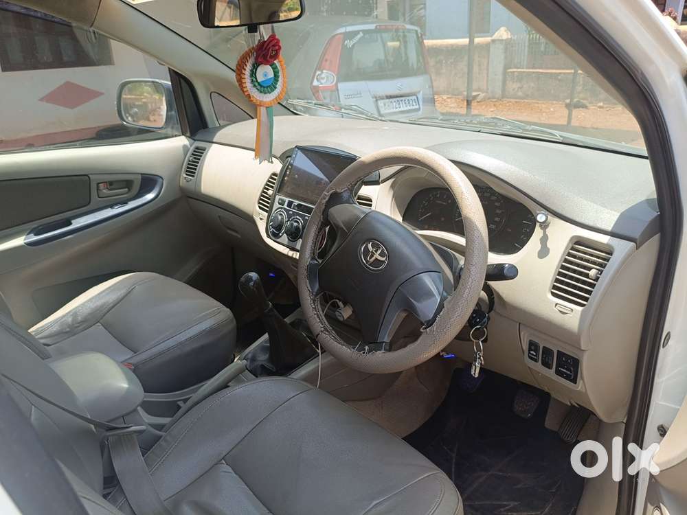 Toyota Innova 2013