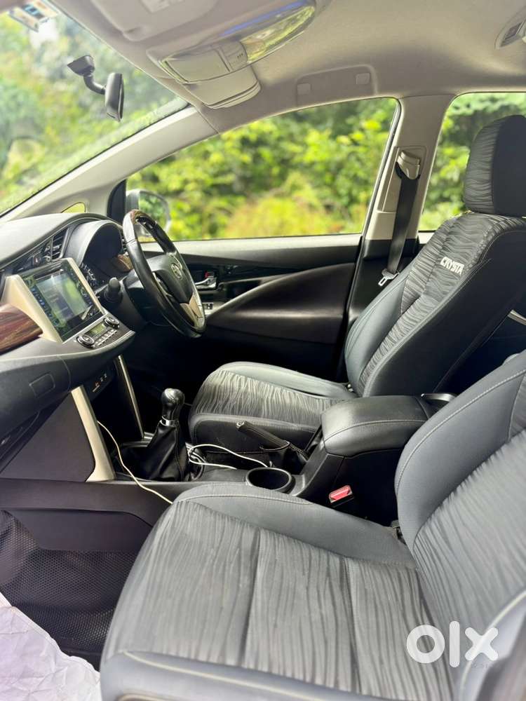 Toyota Innova Crysta 2019
