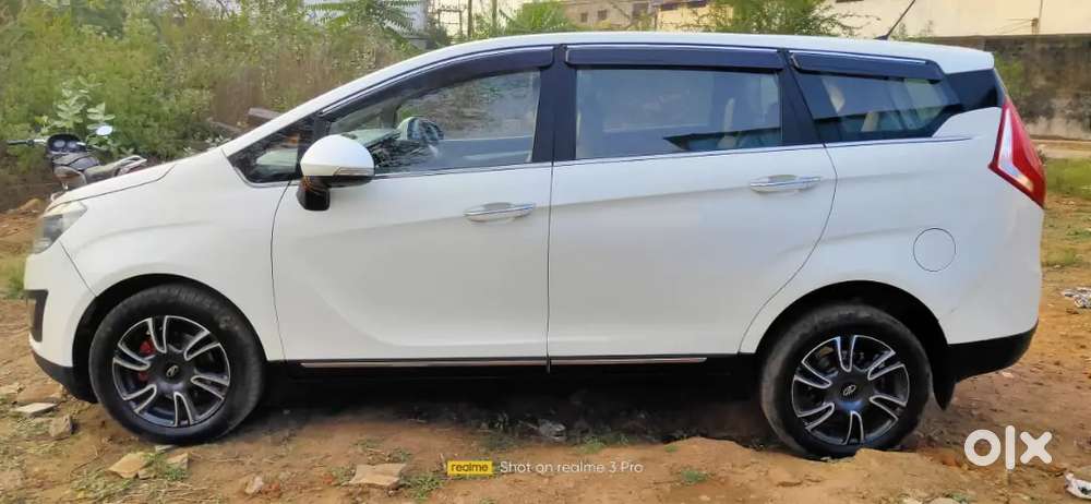 Mahindra Marazzo 2018 Diesel 154000km Driven Top Model Cruise Control