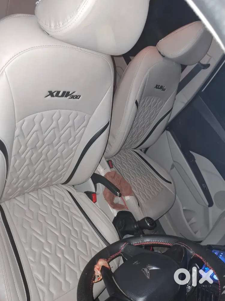 Mahindra Xuv300 2024 Petrol Well Maintained