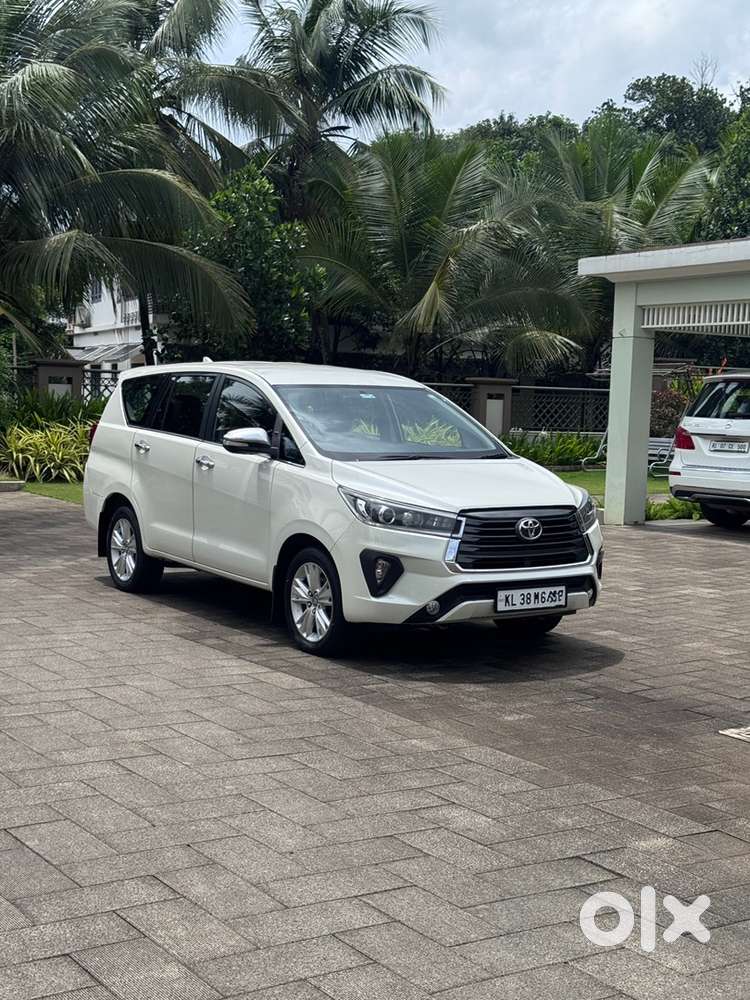 2016 Toyota Innova Crysta