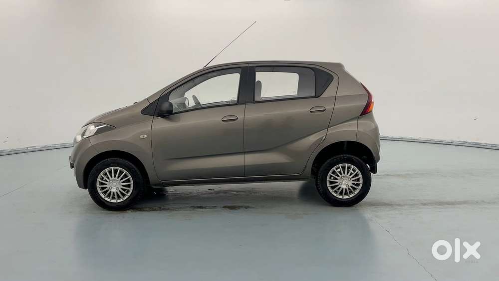 Datsun Redigo T Option, 2016, Petrol