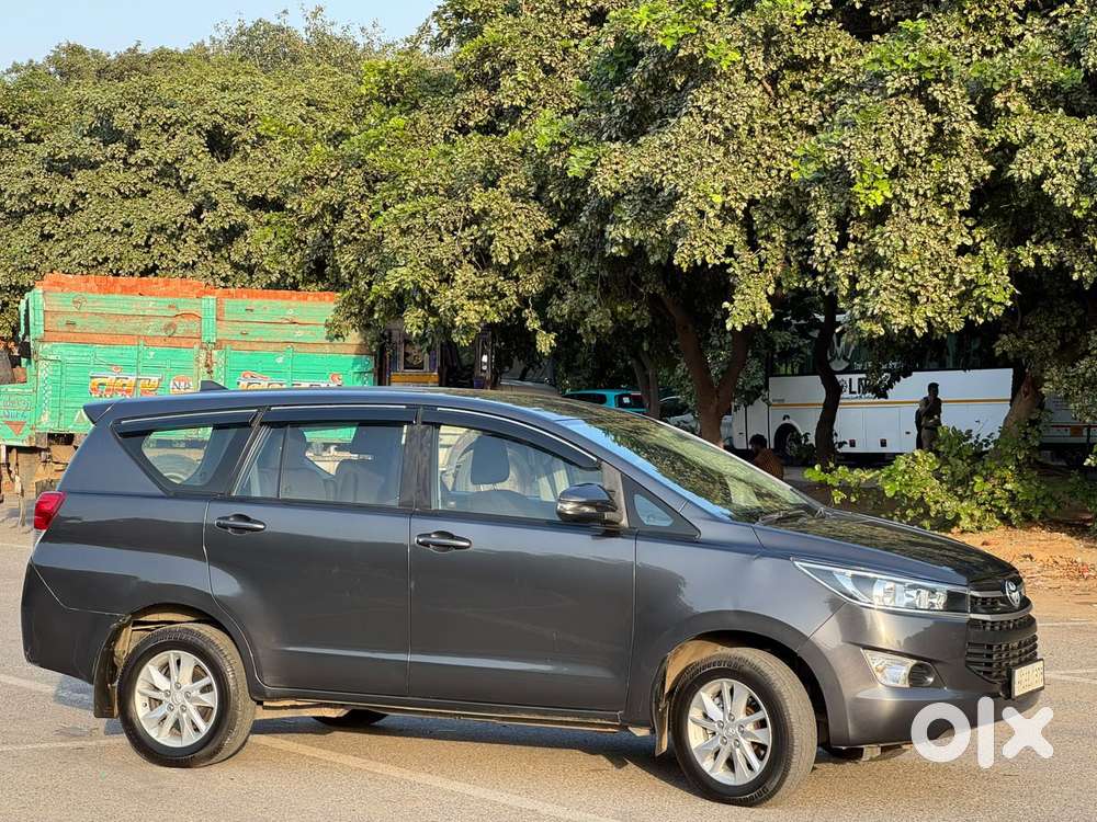 Toyota Innova Crysta 2.4 G Plus Mt 7 Str, 2020, Diesel