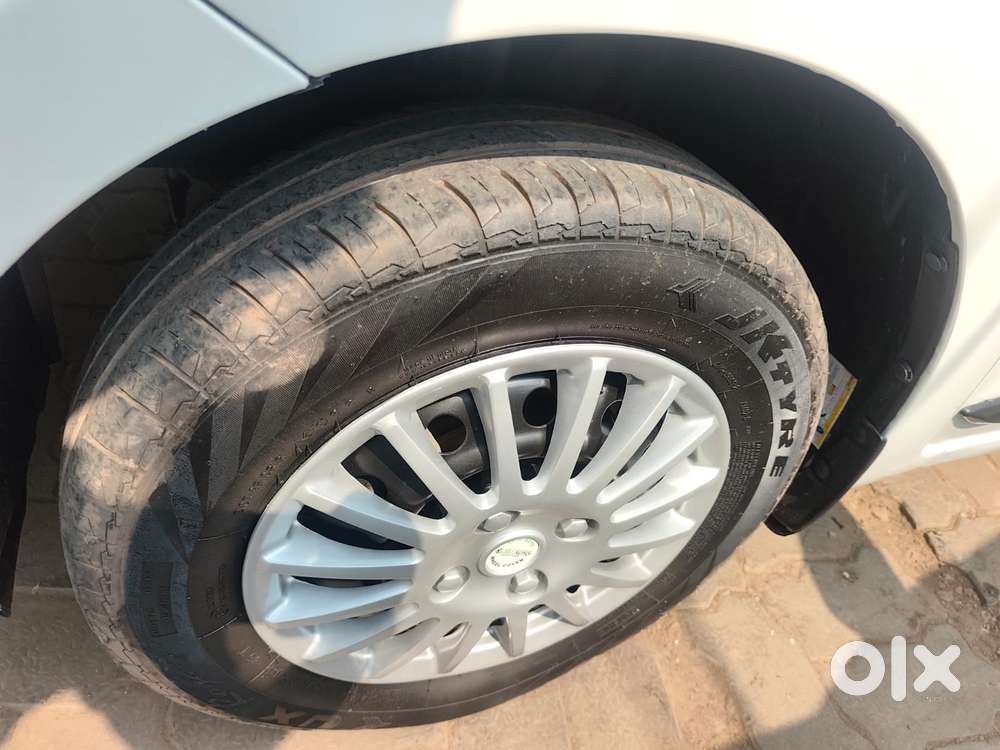 Maruti Suzuki Dzire 1.2 Vxi Cng, 2022, Cng & Hybrids