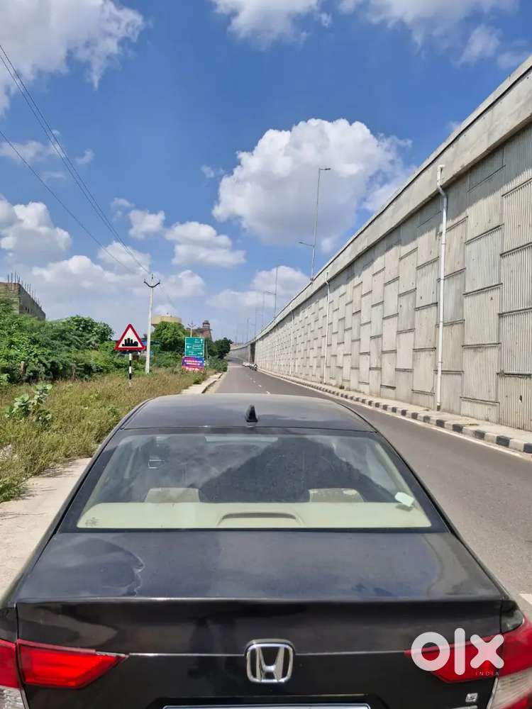 Honda Amaze 2020 Petrol 65000 Km Driven