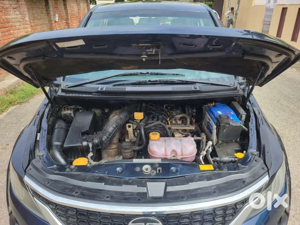 Tata Hexa Xe, 2018, Diesel