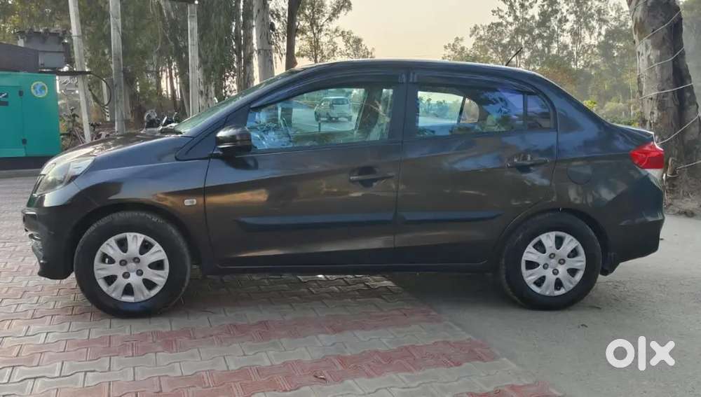 Honda Amaze 1.2 Petrol 2015