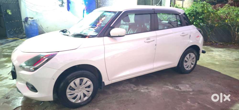 Maruti Suzuki Swift Vxi Optional, 2025, Petrol
