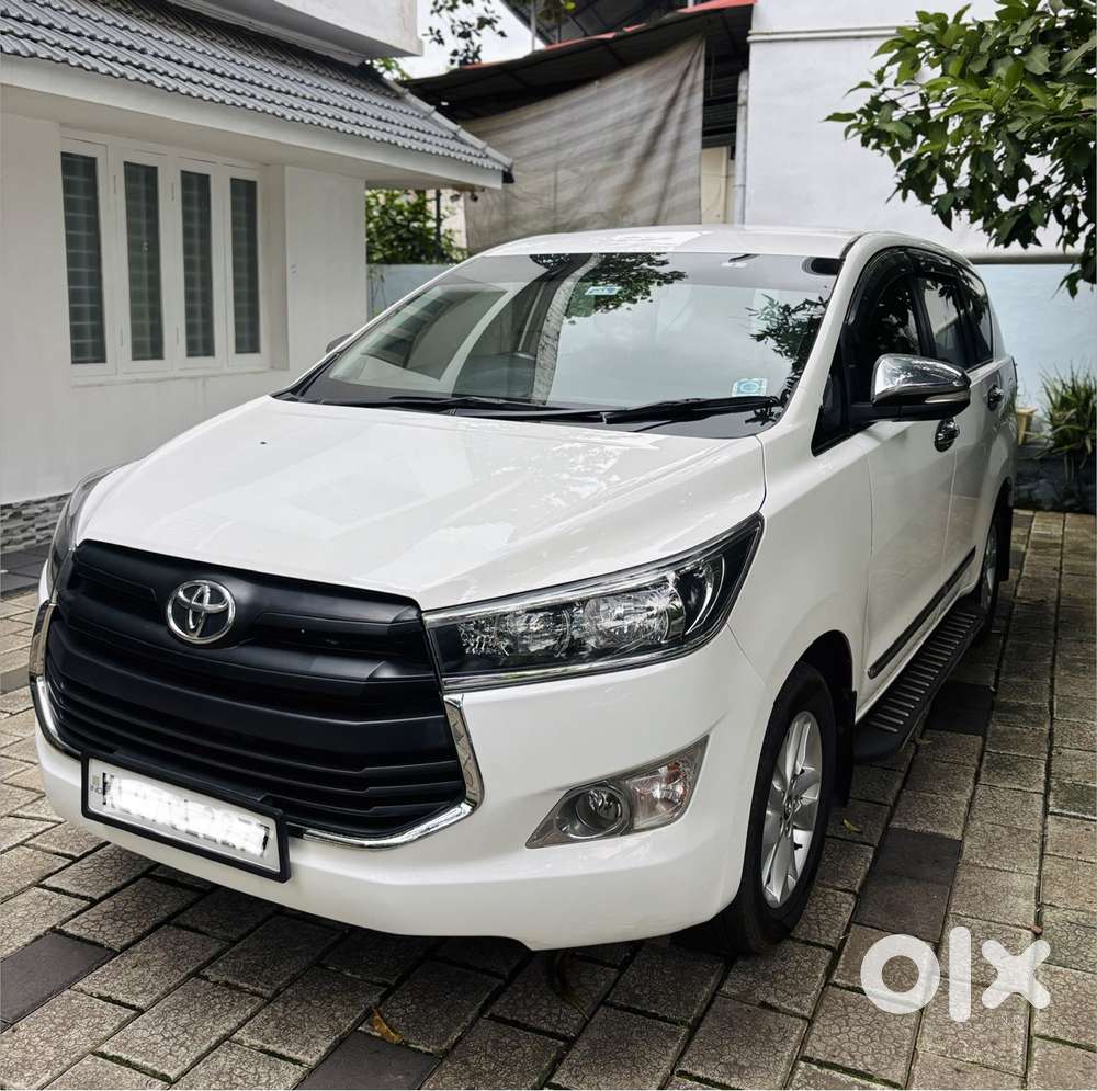 Toyota Innova Crysta 2.4 Gx Mt, 2017, Diesel