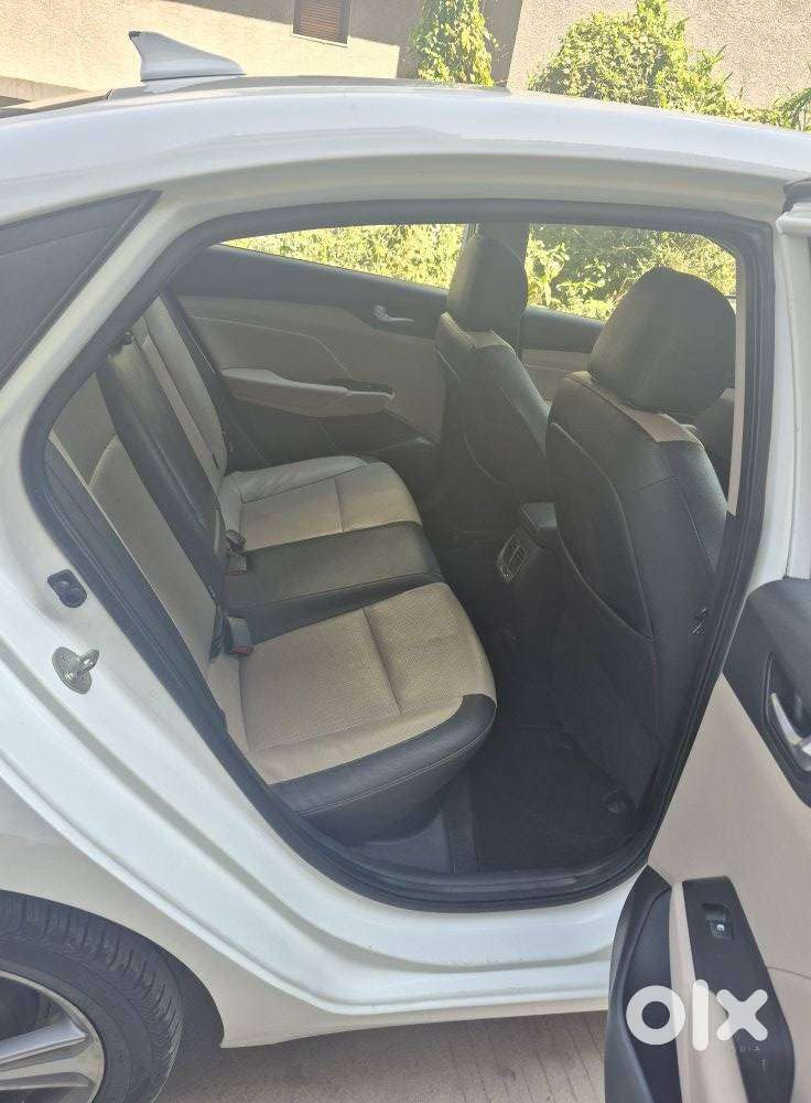Hyundai Verna 1.6 Sx (o) Vtvt, 2019, Petrol