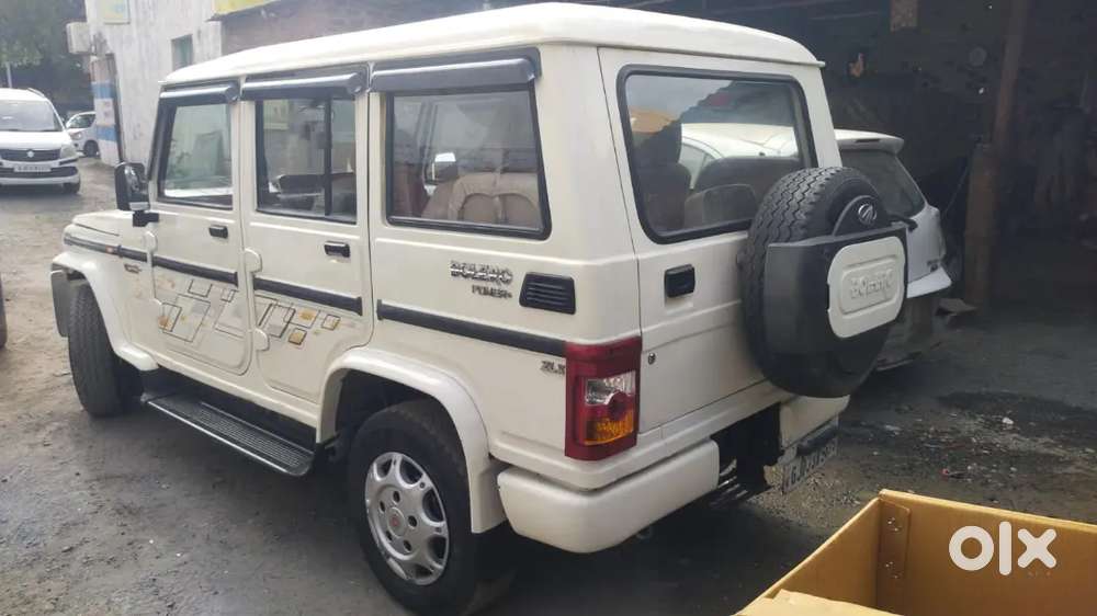 Mahindra Bolero 2017 Diesel  2nd Owner  Gj-03  15 Km/l  Excellent