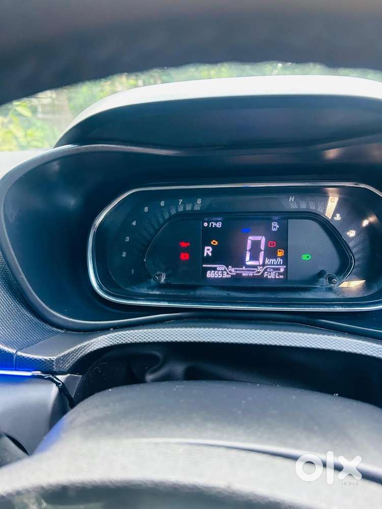Tata Nexon 1.2 Revotron Xm (s), 2023, Cng & Hybrids