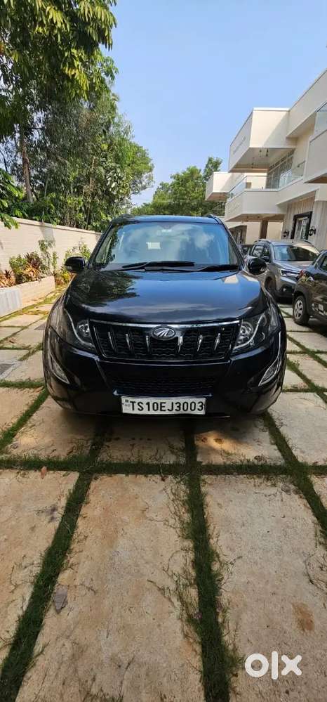 First Owner  Mahindra W8 Xuv500 Diesel Manual 2016