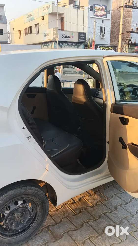 Hyundai Eon Era+ With Touch Screen & 3d Sound