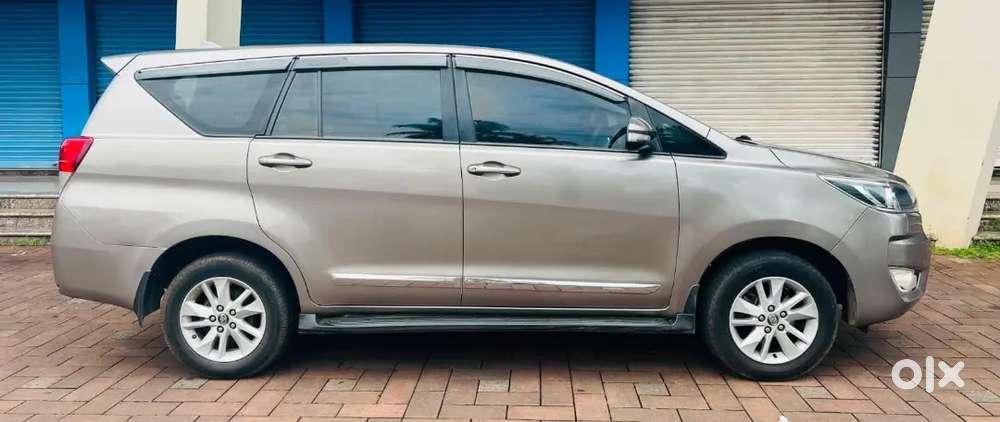 Toyota Innova Crysta 2016innova Crysta Gx Automatic 
2016/8
120000 Km