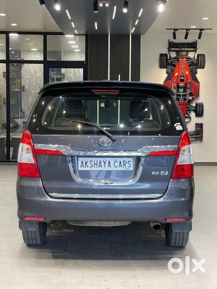 Toyota Innova 2.5 V 8 Str, 2016, Diesel
