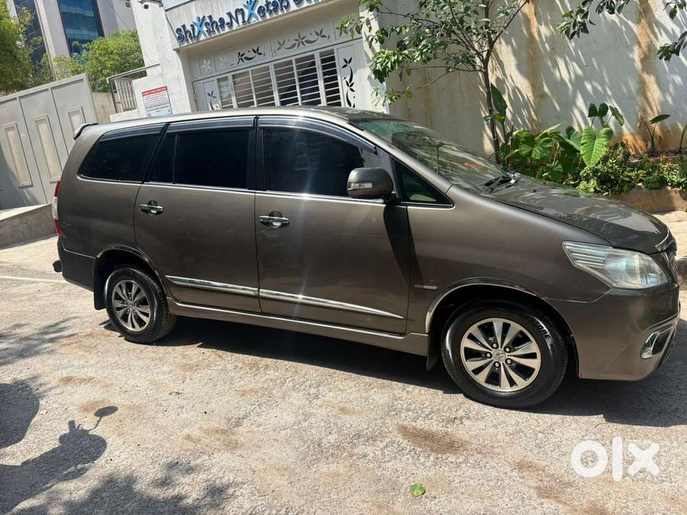 Toyota Innova 2015 Diesel Well Maintained