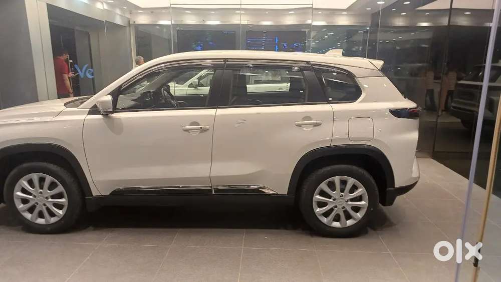 Maruti Suzuki Grand Vitara 2025 Petrol Well Maintained
