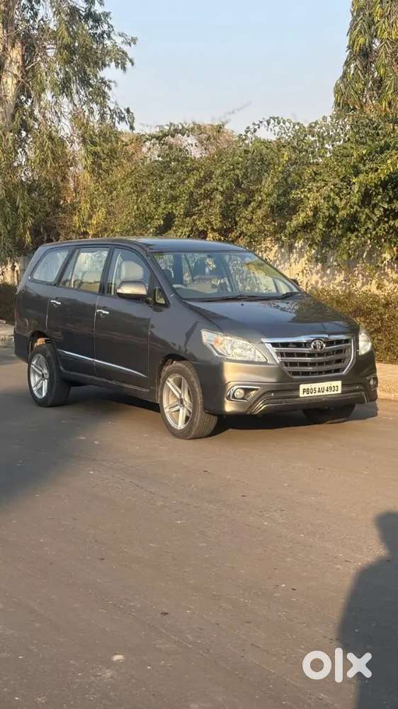 Toyota Innova 2013 Diesel Well Maintained