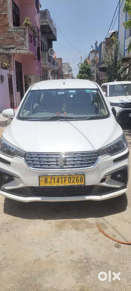 Ertiga White