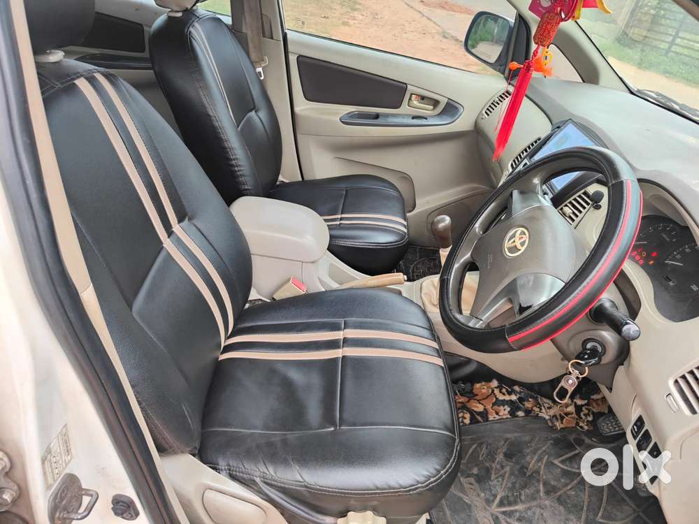 Toyota Innova 2.5 Gx 7 Str Bs-iii, 2012, Diesel