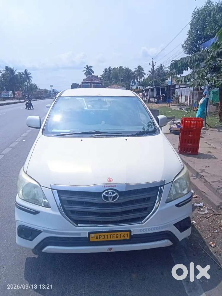 Toyota Innova 2015 Diesel 252000 Km Driven