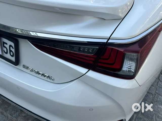 Lexus Es, 2023, Petrol