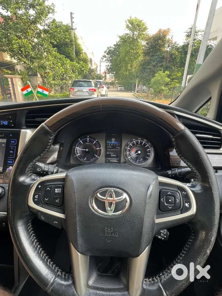 2.8 Top Model Innova Crysta 2016 Diesel Excellent Condition