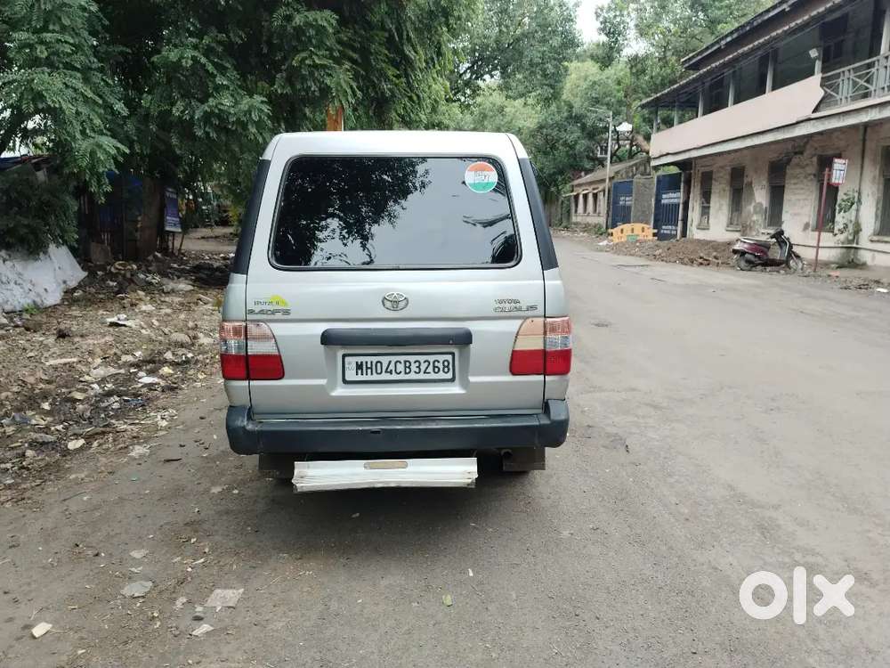 Toyota Qualis 2004 Diesel 98000 Km Driven