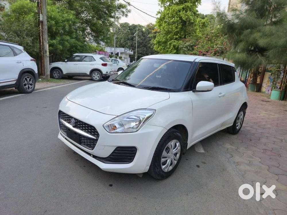 Maruti Suzuki Swift Vxi + Manual, 2021, Petrol