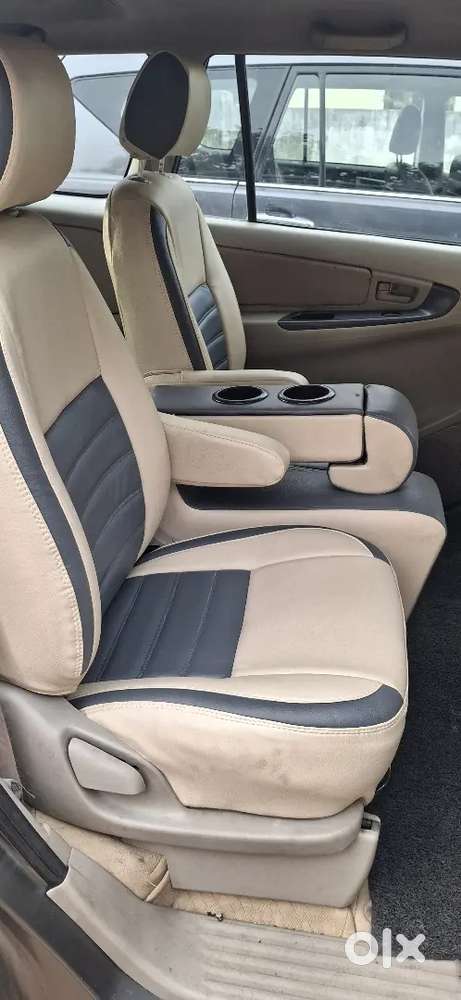 Toyota Innova 7 Str 2013 End 2014reg