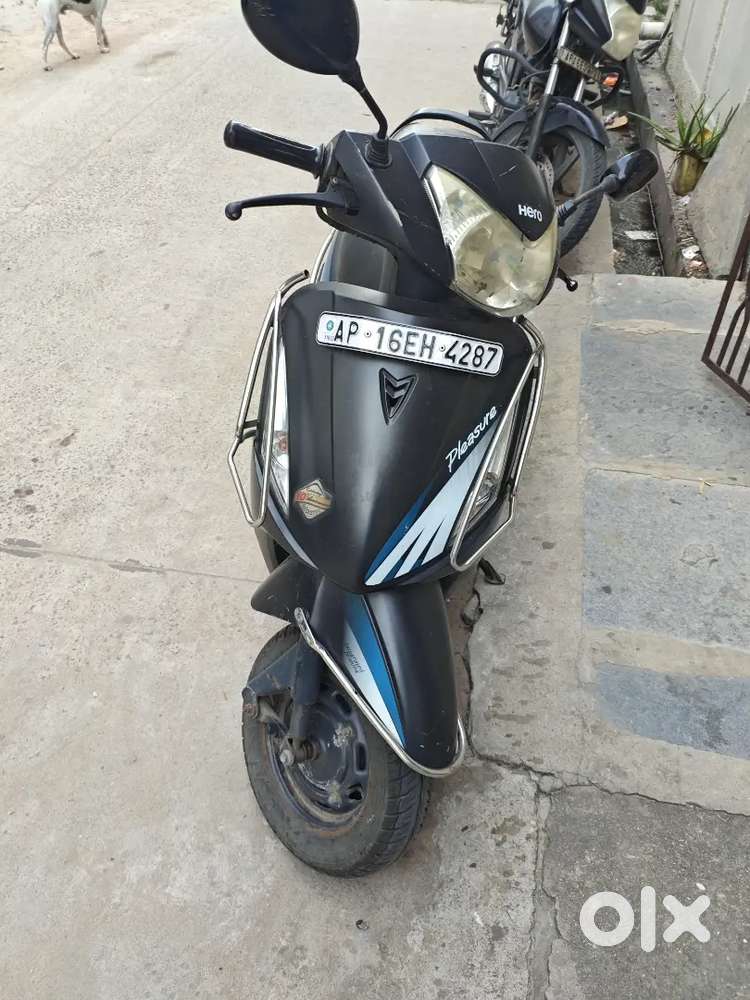 Hero Pleasure Scooter model 2018 - Scooters in Labbipet, Vijayawada ...